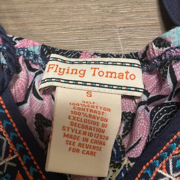 Flying Tomato Abstract Multicolor Print‎ Bell Sleeve V Neck Dress Size S - Picture 5 of 9